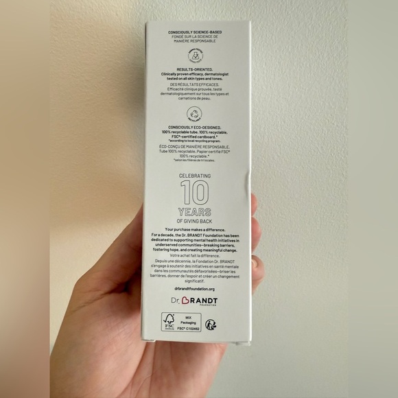 Dr. Brandt Advanced Microdermabrasion Face Exfoliator - Picture 6 of 7